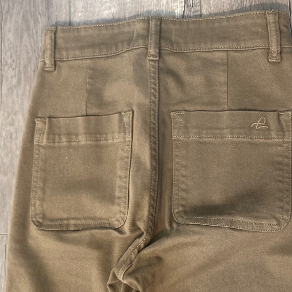 DL1961 jeans in color basil skinny - Picture 6 of 8